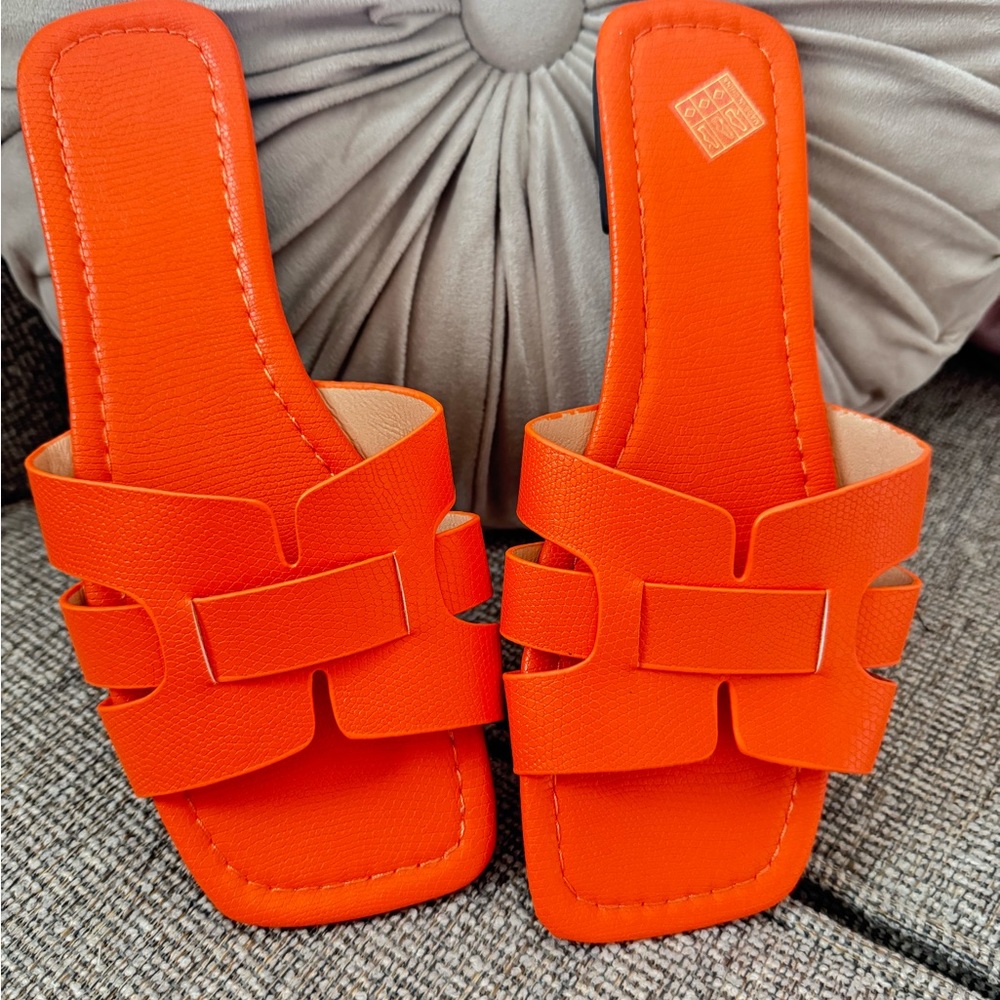 Vibrant Orange H-Shape Sandals for Casual Comfort